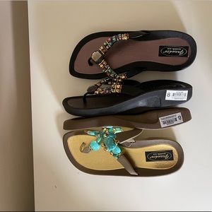 Two pairs Sandals for women
